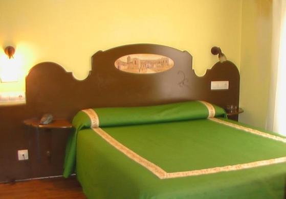Hospederia Fernando I Otel León Dış mekan fotoğraf